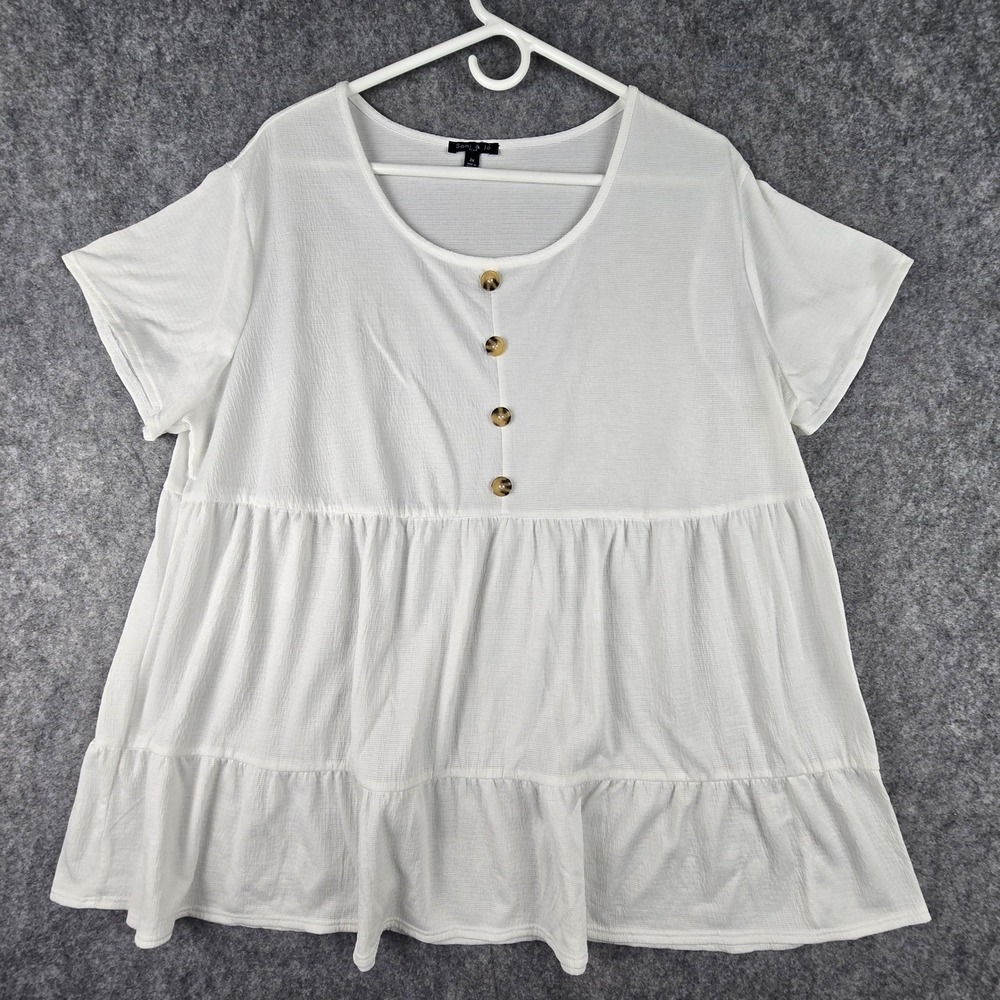 Sami & Jo Top Women 2X White Relaxed Babydoll Tiered Faux Tortoise Button Blouse